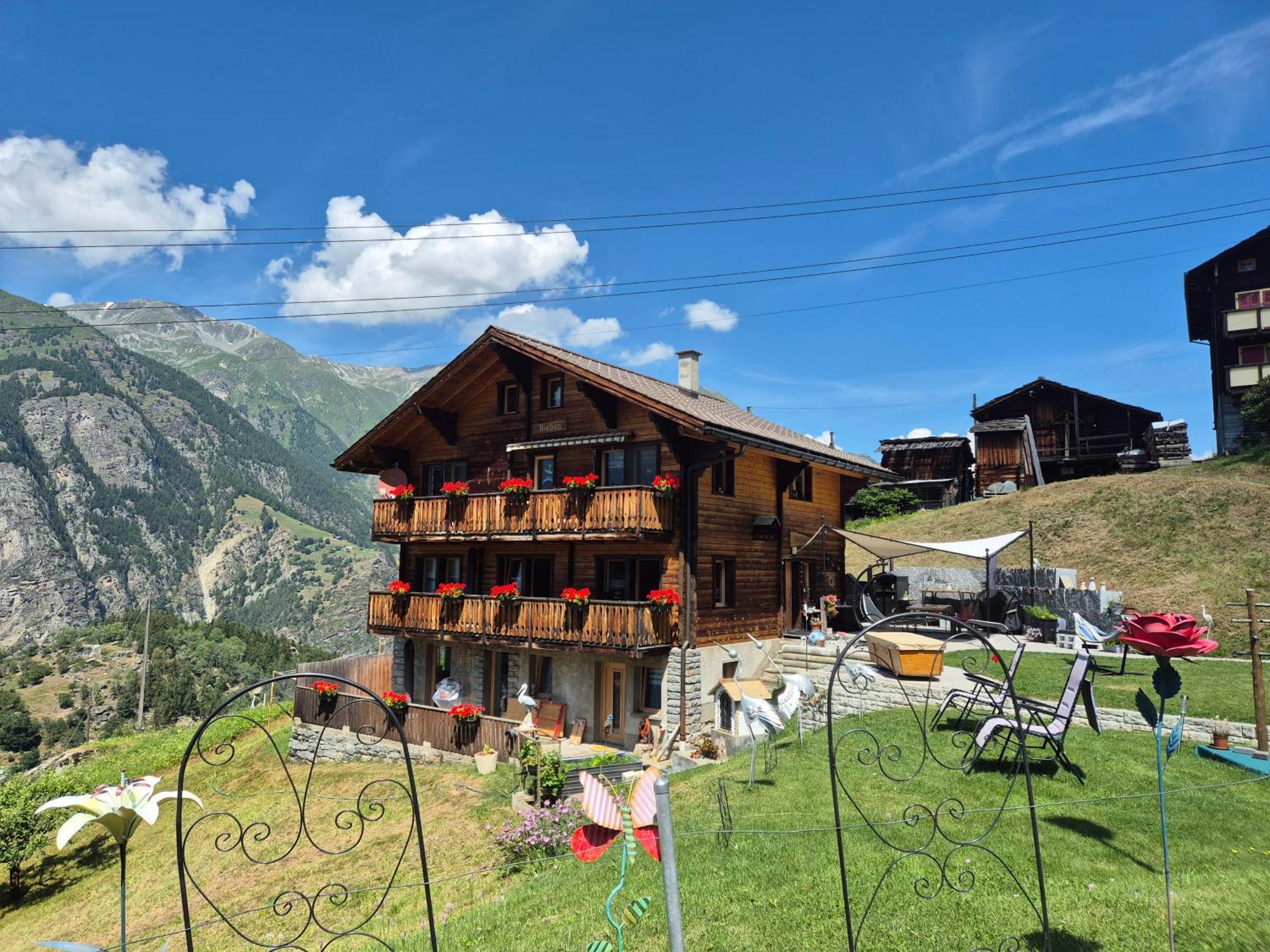 Riebe 331 Apartment Grachen Bagian luar foto