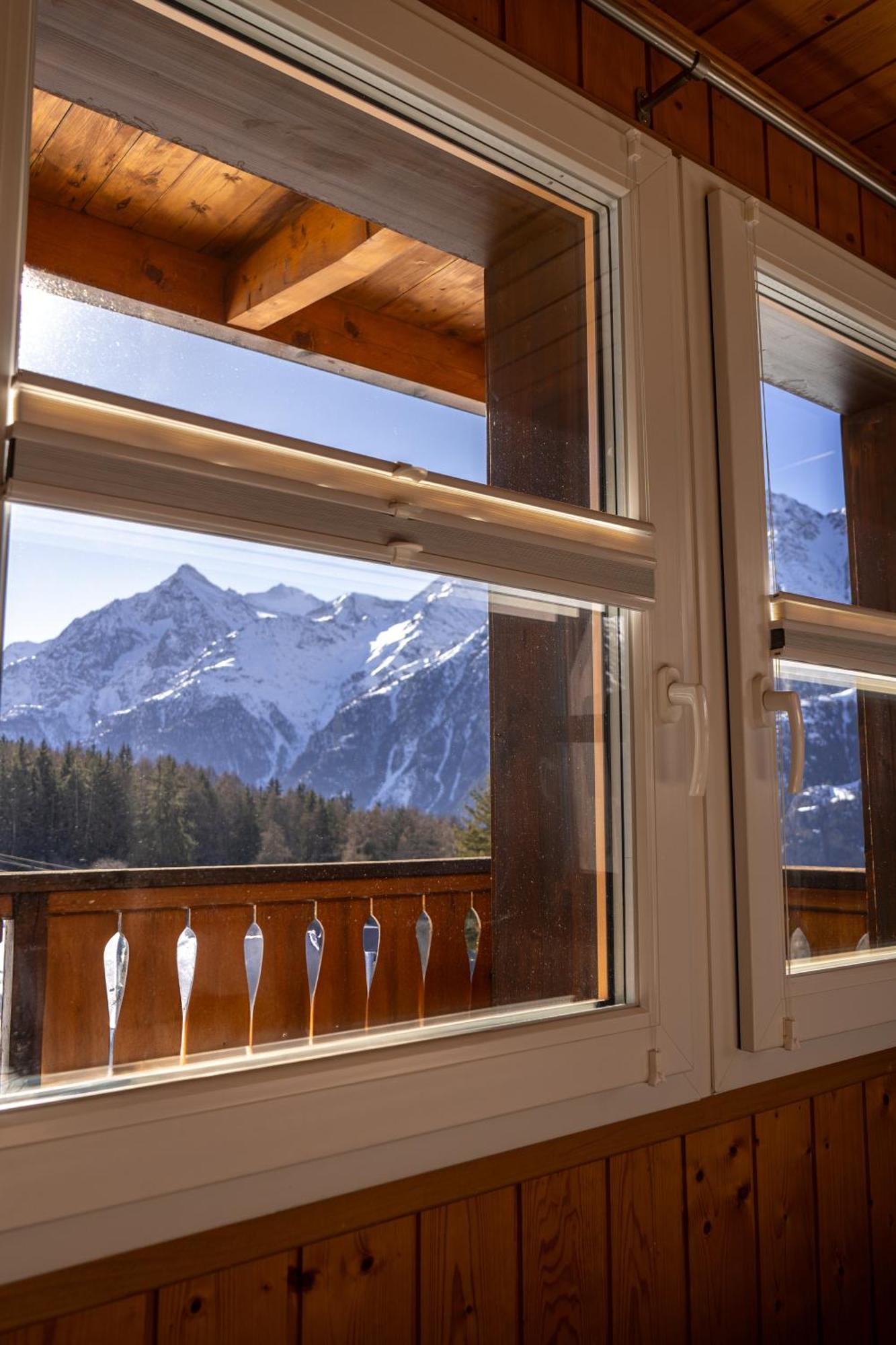 Riebe 331 Apartment Grachen Bagian luar foto